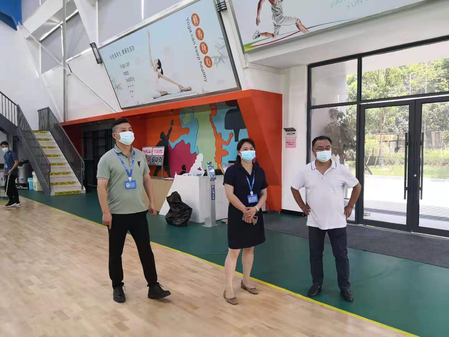 賓洪祥慰問一線防疫人員并檢查指導疫情防控工