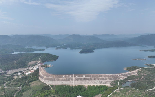 除险加固后的高关水库.png